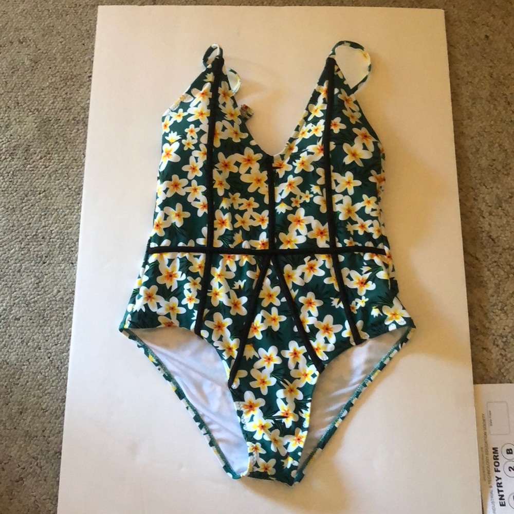 Bathing suit